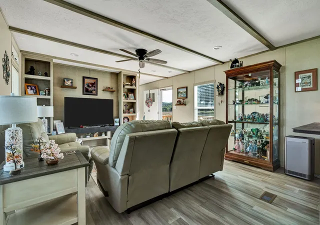 Photo 4 of Manufactured home for sale at 489 County Rd 500, Englewood, TN 37329 | MLS# 3598267 | Listing updated on 2026-10-05
