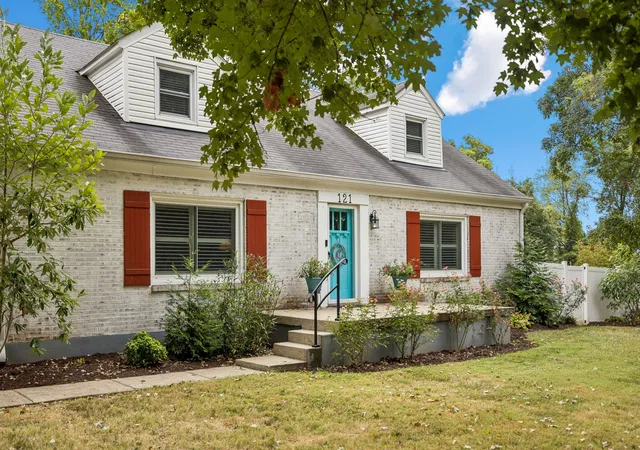 Photo 1 of Single family home for sale at 121 Park Cir, Columbia, TN 38401 | MLS# 3603272 | Listing updated on 2026-10-04