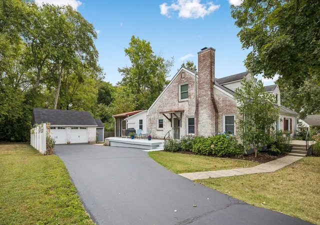 Photo 3 of Single family home for sale at 121 Park Cir, Columbia, TN 38401 | MLS# 3603272 | Listing updated on 2026-10-04