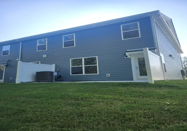 Photo 3 of Townhouse for sale at 67 Dale Mires Ln, Baxter, TN 38544 | MLS# 3593961 | Listing updated on 2026-09-30