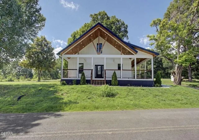 Photo 1 of Single family home for sale at 1545 Slover Springs Rd, Dandridge, TN 37725 | MLS# 3593939 | Listing updated on 2026-09-24