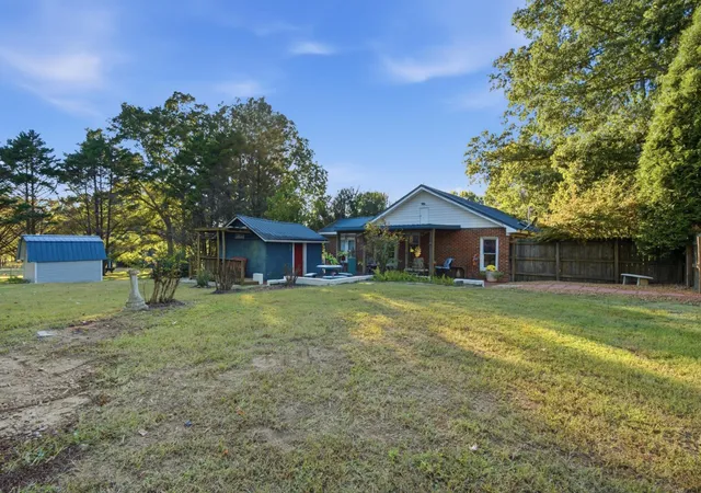 Photo 3 of Single family home for sale at 198 Pendergrass Rd, Flintville, TN 37335 | MLS# 3615220 | Listing updated on 2026-10-08
