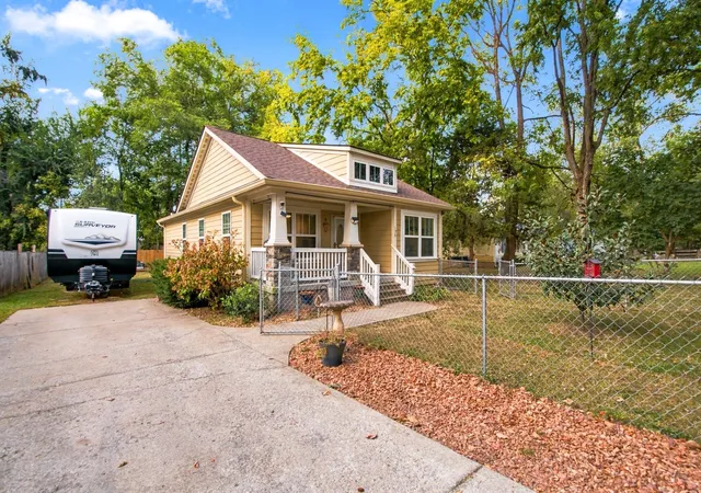 Photo 1 of Single family home for sale at 138 Good Neighbors Rd, Franklin, TN 37064 | MLS# 3598194 | Listing updated on 2026-09-25