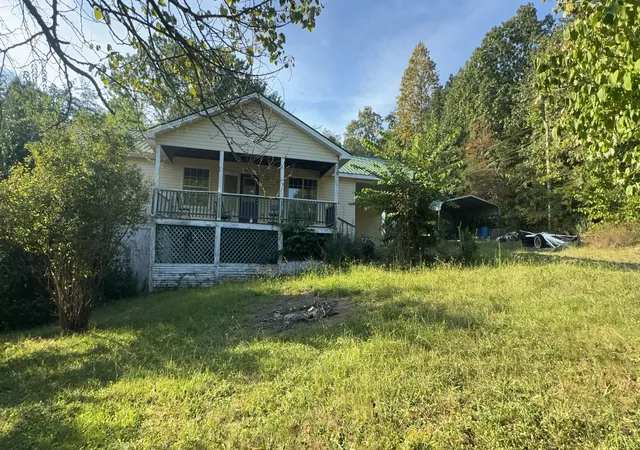 Photo 1 of Single family home for sale at 1694 Poplar Dr, Crossville, TN 38571 | MLS# 3594196 | Listing updated on 2026-10-08