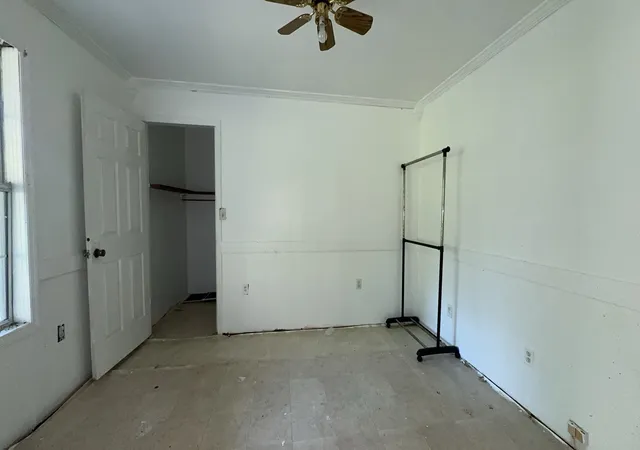 Photo 2 of Single family home for sale at 1694 Poplar Dr, Crossville, TN 38571 | MLS# 3594196 | Listing updated on 2026-10-08