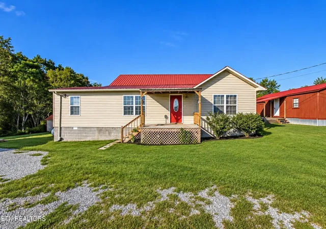 Single family home for sale at 126 Andrea Ln, Monterey, TN 38574 | MLS# 3593974
