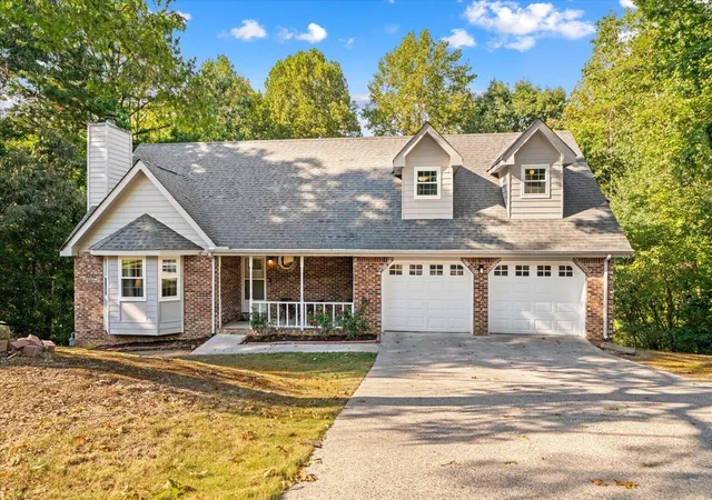 Single family home for sale at 231 Fox Run Cir S, Flintstone, GA 30725 | MLS# 3593979