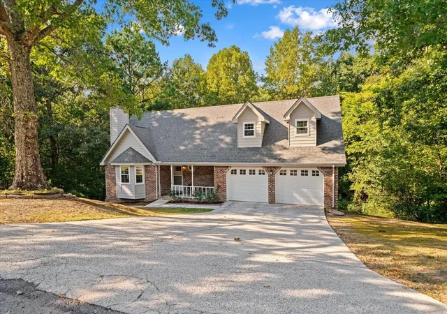 Photo 1 of Single family home for sale at 231 Fox Run Cir S, Flintstone, GA 30725 | MLS# 3593979 | Listing updated on 2026-09-19