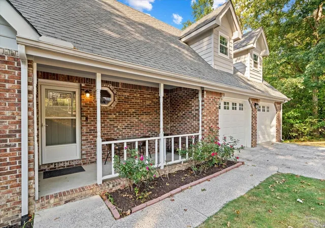 Photo 2 of Single family home for sale at 231 Fox Run Cir S, Flintstone, GA 30725 | MLS# 3593979 | Listing updated on 2026-09-19