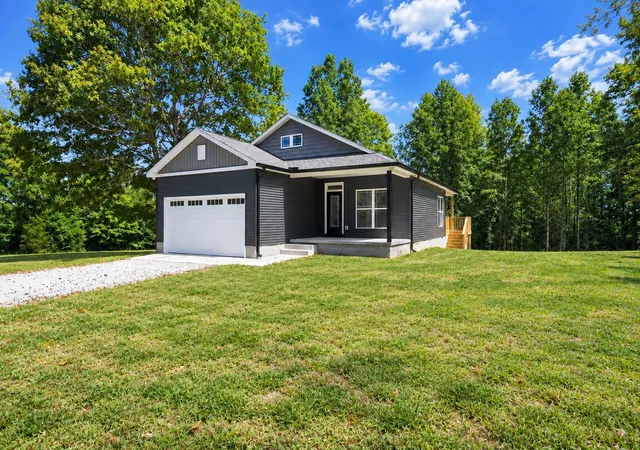 Photo 1 of Single family home for sale at 1063 Promise Land Rd, Charlotte, TN 37036 | MLS# 3594505 | Listing updated on 2026-10-09