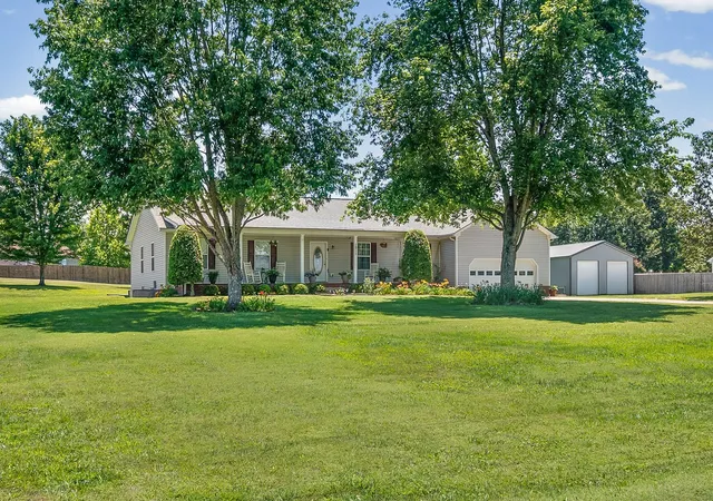 Photo 3 of Single family home for sale at 1011 Lillard Williams Rd, Chapmansboro, TN 37035 | MLS# 3603478 | Listing updated on 2026-10-06