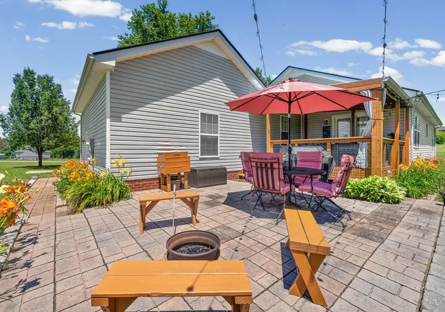 Photo 4 of Single family home for sale at 1011 Lillard Williams Rd, Chapmansboro, TN 37035 | MLS# 3603478 | Listing updated on 2026-10-06