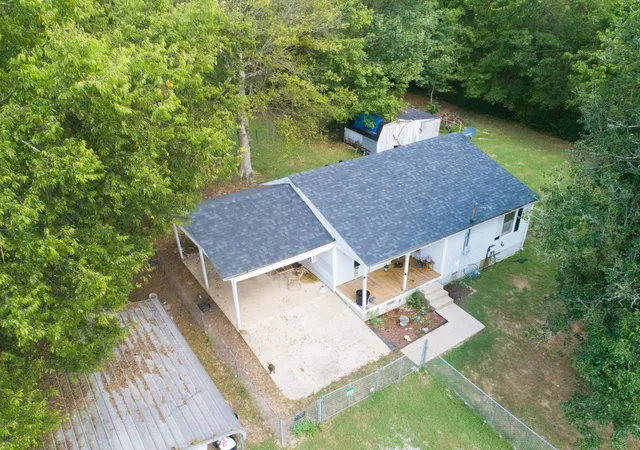 Photo 3 of Single family home for sale at 748 Powdermill Hl Rd, Lawrenceburg, TN 38464 | MLS# 3596444 | Listing updated on 2026-09-20