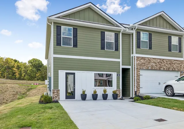 Photo 4 of Townhouse for sale at 510 Mound Rd, La Vergne, TN 37086 | MLS# 3594065 | Listing updated on 2026-10-09