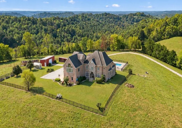 Photo 1 of Single family home for sale at 1500 Mitchell Rd, Pulaski, TN 38478 | MLS# 3599264 | Listing updated on 2026-10-04