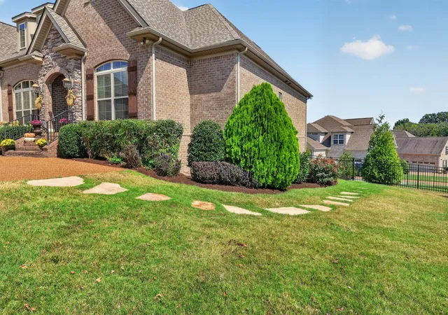 Photo 4 of Sale Pending at 123 Newnham Brg Dr, Nolensville, TN 37135 | MLS# 3594323 | Listing updated on 2026-09-28