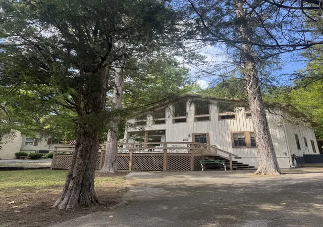 Photo 1 of Single family home for sale at 356 Lost Crk Boat Dock Rd, Decaturville, TN 38329 | MLS# 3597746 | Listing updated on 2026-09-22