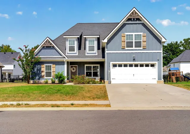 Photo 1 of Single family home for sale at 569 Bowden Dr, Clarksville, TN 37043 | MLS# 3594136 | Listing updated on 2026-09-18