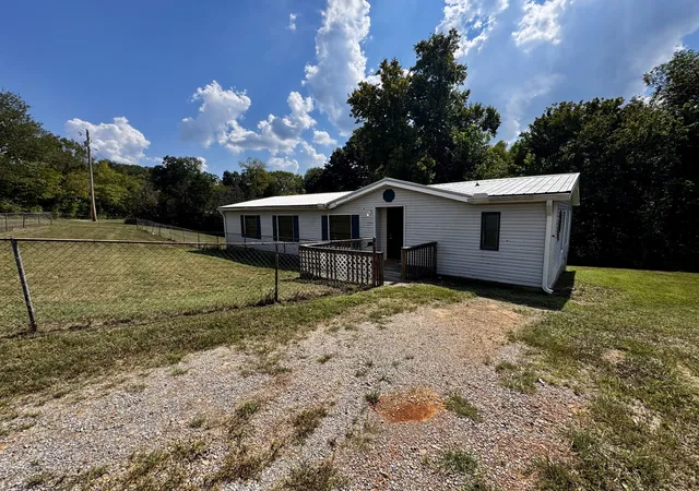 Photo 1 of Sale Pending at 1189 Leo Baker Rd, Ashland City, TN 37015 | MLS# 3594153 | Listing updated on 2026-10-01