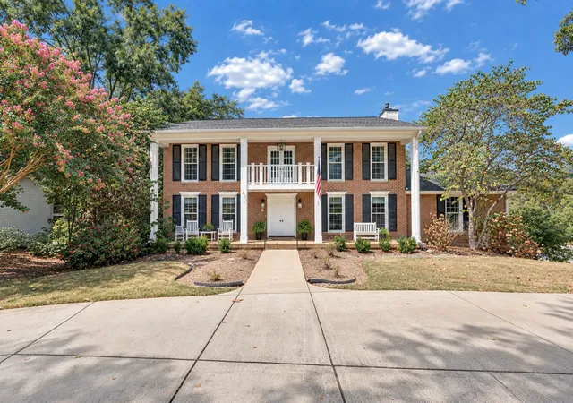 Photo 1 of Single family home for sale at 201 Long Valley Rd, Brentwood, TN 37027 | MLS# 3594162 | Listing updated on 2026-10-04
