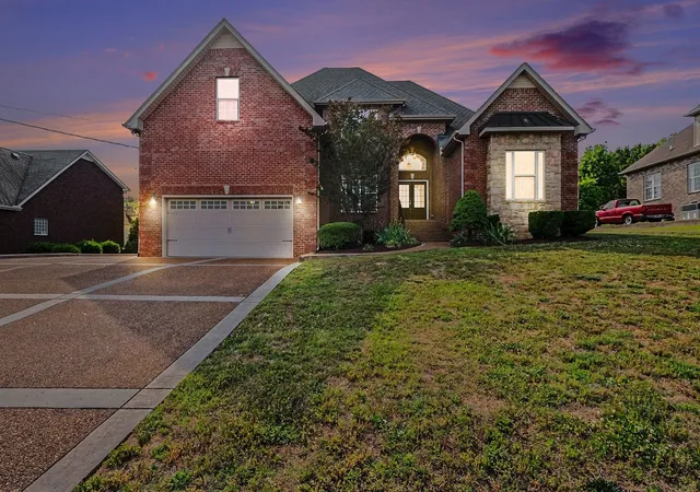 Photo 2 of Single family home for sale at 211 Bonifay Dr, Smyrna, TN 37167 | MLS# 3611516 | Listing updated on 2026-10-05