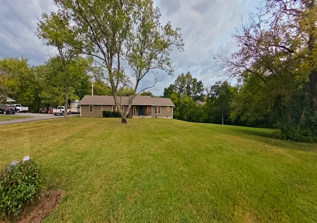 Photo 3 of Single family home for sale at 133 Cookeville Hwy, Carthage, TN 37030 | MLS# 3596396 | Listing updated on 2026-10-01