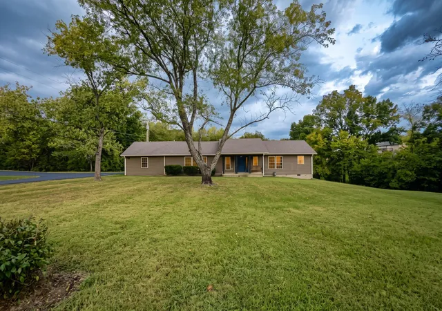 Photo 3 of Single family home for sale at 133 Cookeville Hwy, Carthage, TN 37030 | MLS# 3596396 | Listing updated on 2026-10-01