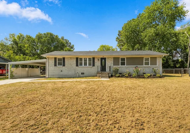 Photo 1 of Single family home for sale at 105 Elk Ave, Smyrna, TN 37167 | MLS# 3596423 | Listing updated on 2026-09-29