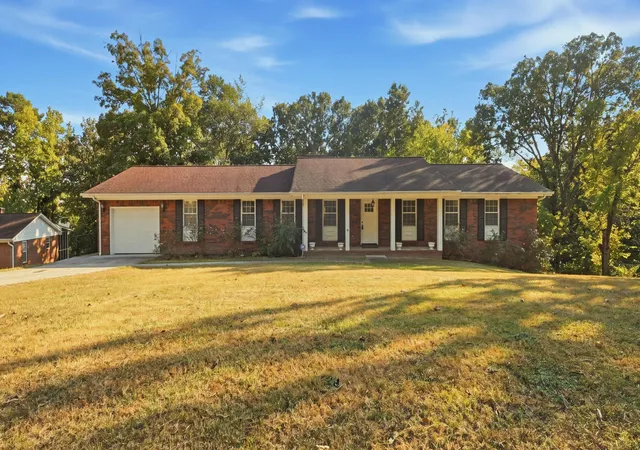Photo 1 of Single family home for sale at 2387 Gale Ln, Chattanooga, TN 37421 | MLS# 3594195 | Listing updated on 2026-09-22