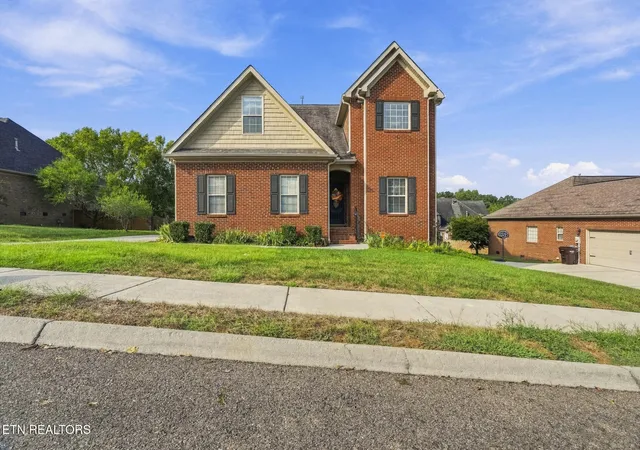 Photo 3 of Single family home for sale at 1745 Bonnie Roach Ln, Knoxville, TN 37922 | MLS# 3594205 | Listing updated on 2026-09-23