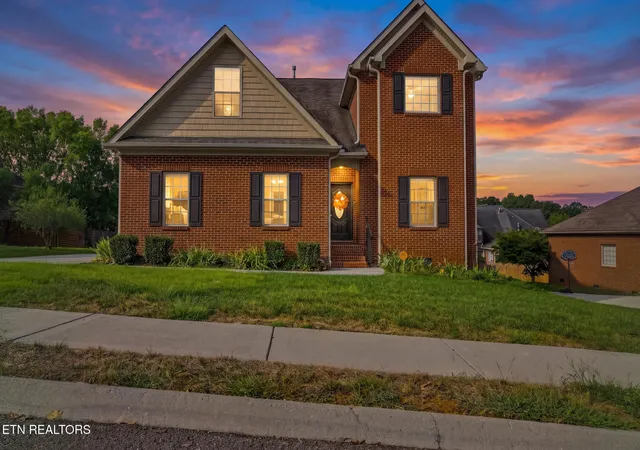 Photo 4 of Single family home for sale at 1745 Bonnie Roach Ln, Knoxville, TN 37922 | MLS# 3594205 | Listing updated on 2026-09-23