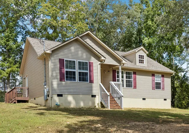Photo 2 of Single family home for sale at 154 E Beasley Rd, Lawrenceburg, TN 38464 | MLS# 3594571 | Listing updated on 2026-10-09