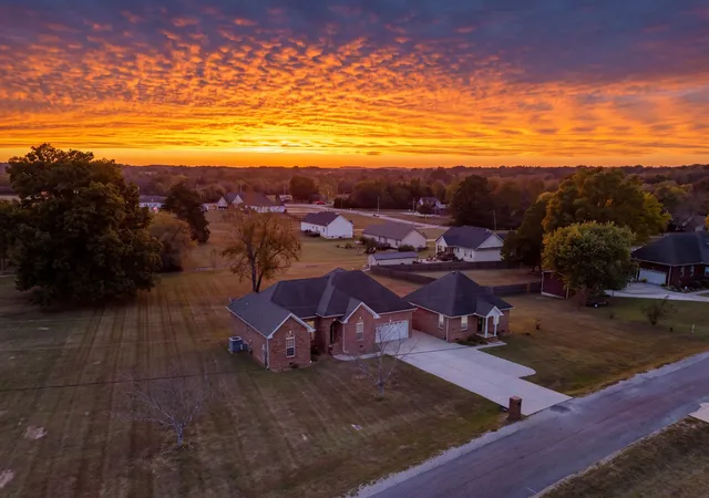 Photo 1 of Single family home for sale at 1507 Lindsey Ln, Chapel Hill, TN 37034 | MLS# 3603068 | Listing updated on 2026-10-28