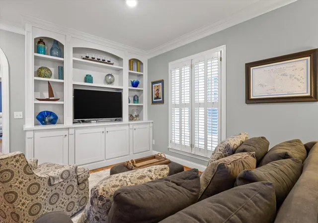 Photo 3 of Single family home for sale at 620 Forest Ave, Chattanooga, TN 37405 | MLS# 3594277 | Listing updated on 2026-10-12