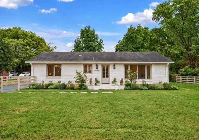 Single family home for sale at 1411 Cannon St, Franklin, TN 37064 | MLS# 3594471