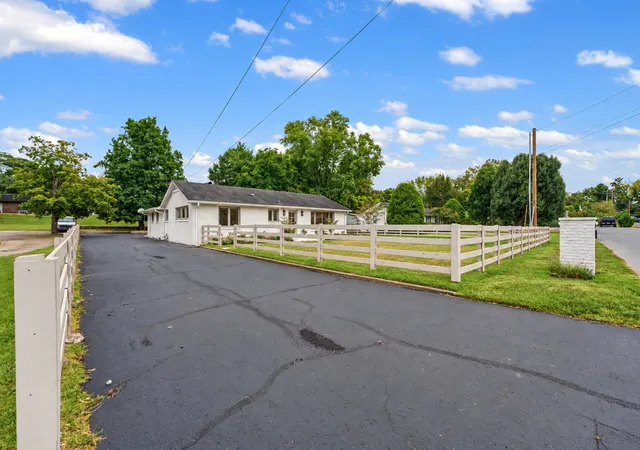 Photo 1 of Single family home for sale at 1411 Cannon St, Franklin, TN 37064 | MLS# 3594471 | Listing updated on 2026-09-25