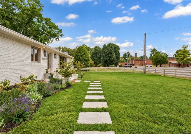 Photo 4 of Single family home for sale at 1411 Cannon St, Franklin, TN 37064 | MLS# 3594471 | Listing updated on 2026-09-25
