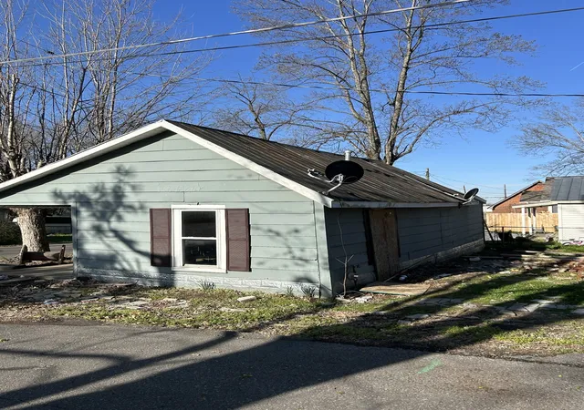 Photo 2 of Single family home for sale at 2083 Bessie St, Springfield, TN 37172 | MLS# 3596971 | Listing updated on 2026-09-21