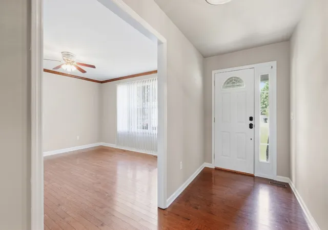 Photo 4 of Single family home for sale at 104 Oakmont Dr, Tullahoma, TN 37388 | MLS# 3598929 | Listing updated on 2026-09-24