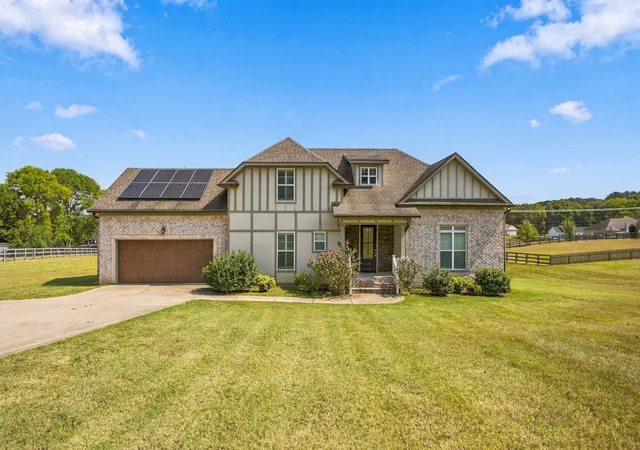 Single family home for sale at 1208 Wiltshire Ct, Columbia, TN 38401 | MLS# 3597320 | Listing updated on 2026-09-21