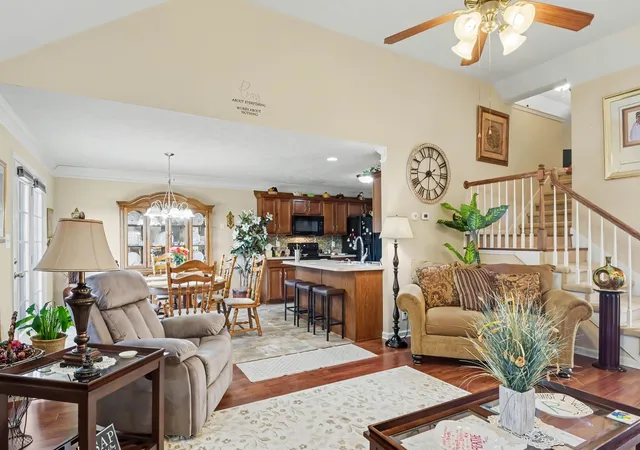 Photo 3 of Single family home for sale at 643 Ashley Oaks Dr, Clarksville, TN 37042 | MLS# 3603113 | Listing updated on 2026-10-04