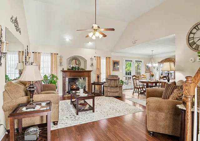 Photo 4 of Single family home for sale at 643 Ashley Oaks Dr, Clarksville, TN 37042 | MLS# 3603113 | Listing updated on 2026-10-04