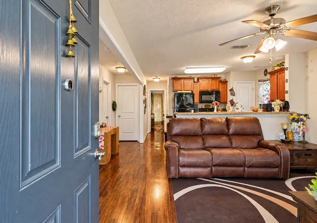 Photo 4 of Single family home for sale at 1152 Shallowbrook Trl S, Antioch, TN 37013 | MLS# 3598854 | Listing updated on 2026-10-10