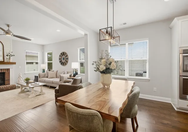 Photo 1 of Single family home for sale at 1043 Nolencrest Way, Franklin, TN 37067 | MLS# 3598719 | Listing updated on 2026-09-26