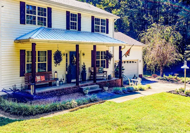 Photo 2 of Single family home for sale at 356 Woodland Hills Rd, Erin, TN 37061 | MLS# 3595220 | Listing updated on 2026-10-18