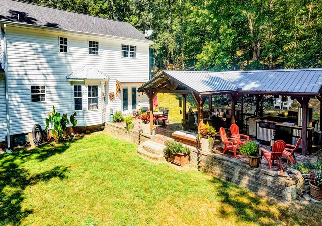Photo 4 of Single family home for sale at 356 Woodland Hills Rd, Erin, TN 37061 | MLS# 3595220 | Listing updated on 2026-10-18