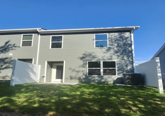 Photo 4 of Townhouse for sale at 272 Dale Mires Ln, Baxter, TN 38544 | MLS# 3594660 | Listing updated on 2026-10-02