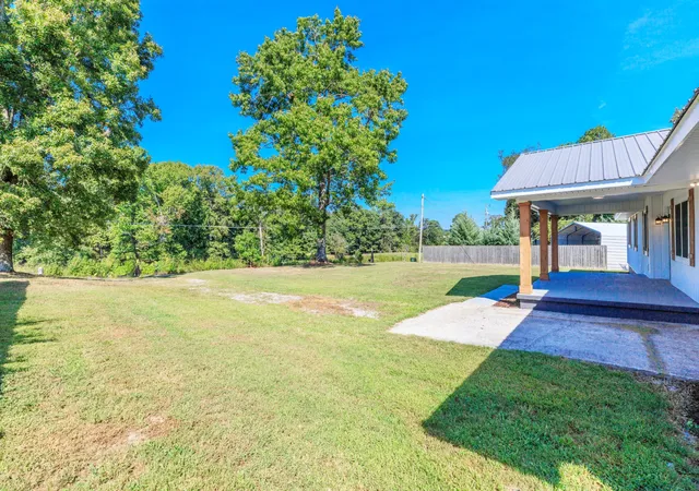 Photo 3 of Single family home for sale at 679 Arnold Ln, La Fayette, GA 30728 | MLS# 3594468 | Listing updated on 2026-10-09