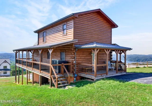 Photo 1 of Single family home for sale at 121 Bluegill Rd, Hilham, TN 38568 | MLS# 3594469 | Listing updated on 2026-10-05