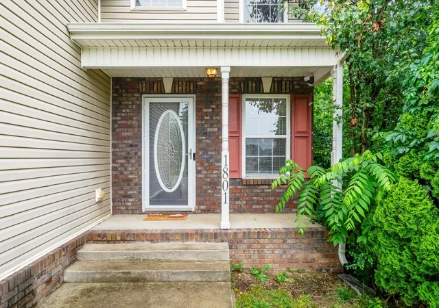 Photo 4 of Single family home for sale at 1801 Jackie Lorraine Dr, Clarksville, TN 37042 | MLS# 3594472 | Listing updated on 2026-10-27